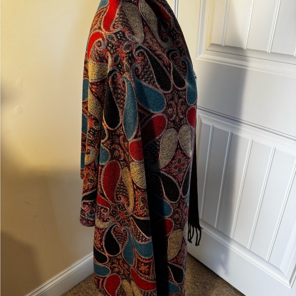 Adrienne Vittadini Multicolor Paisley Wrap NWT - Picture 3 of 6